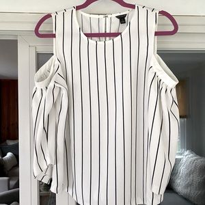 NWOT Ann Taylor cold shoulder blouse